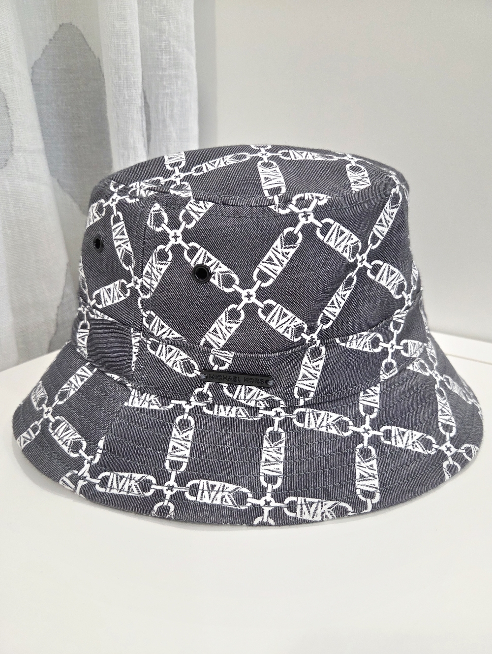 Michael Kors Empire Logo Jacquard Bucket Hat, gray white Sun Hat, OS NEW